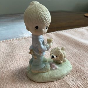 Praise The Lord Anyhow: 1978 Precious Moments Figurine
